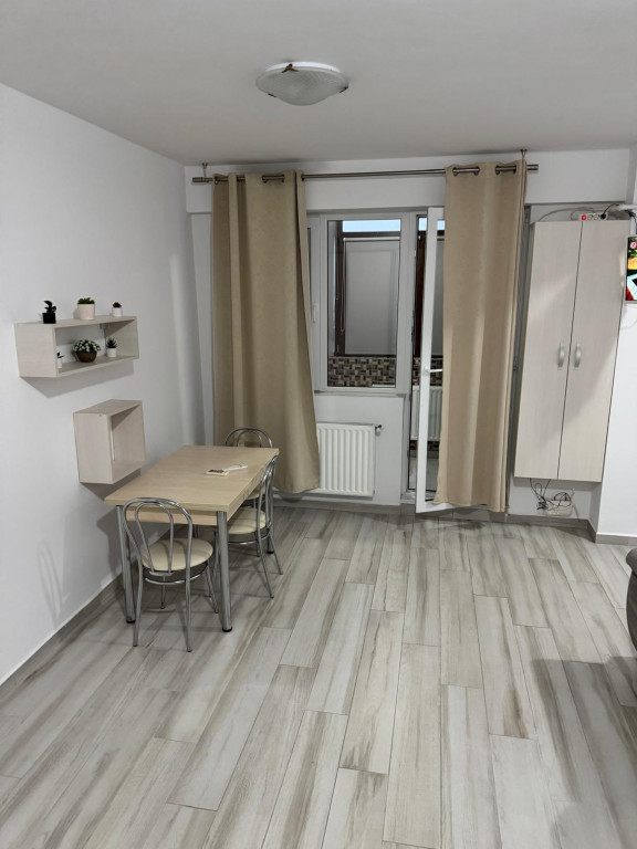 Militari Residence, garsoniera, 32mp, etaj 5, complet renova