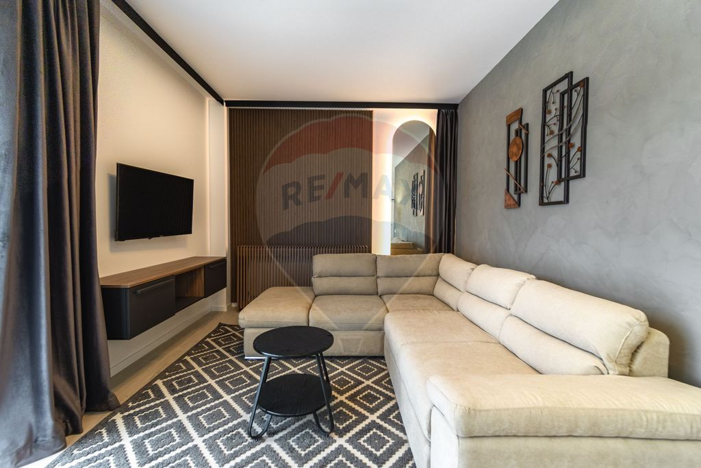 Apartament premium cu 2 camere de vânzare | POIANA BRASO...