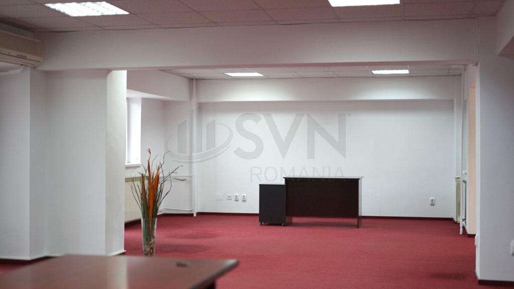 Unirii - Doua apartamente lipite 299 mp
