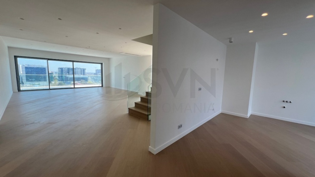 Penthouse Aviatiei Superb