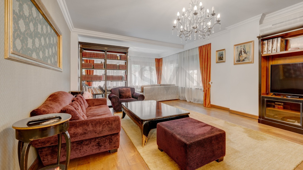 Apartament 3 camere Herastrau
