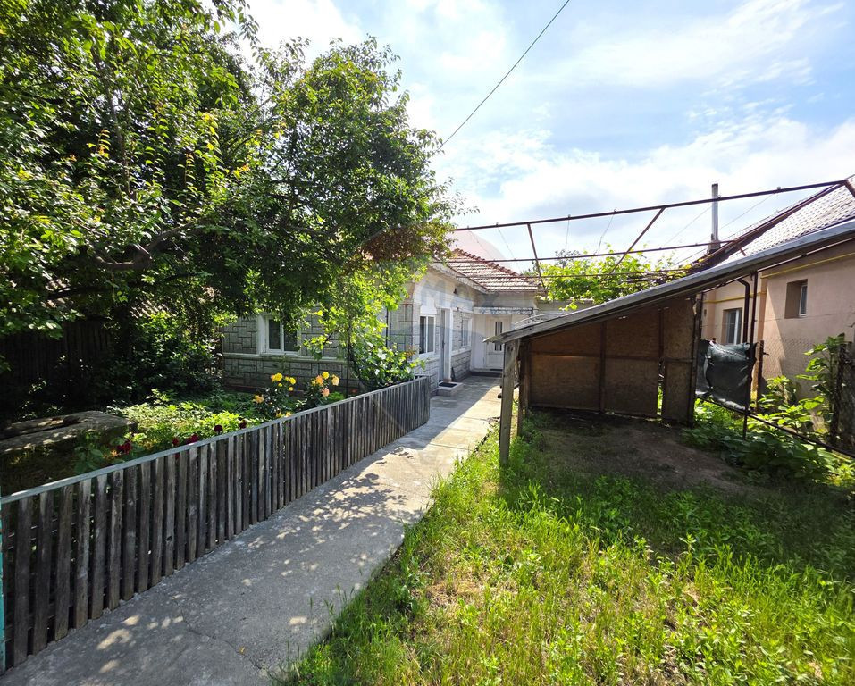 Casă cu teren generos in Potoceni, Buzau
