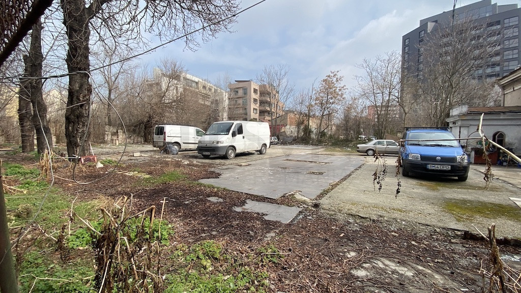 Teren 3113 mp - Piata Romana