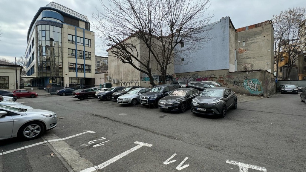 Teren investitie Piata Romana