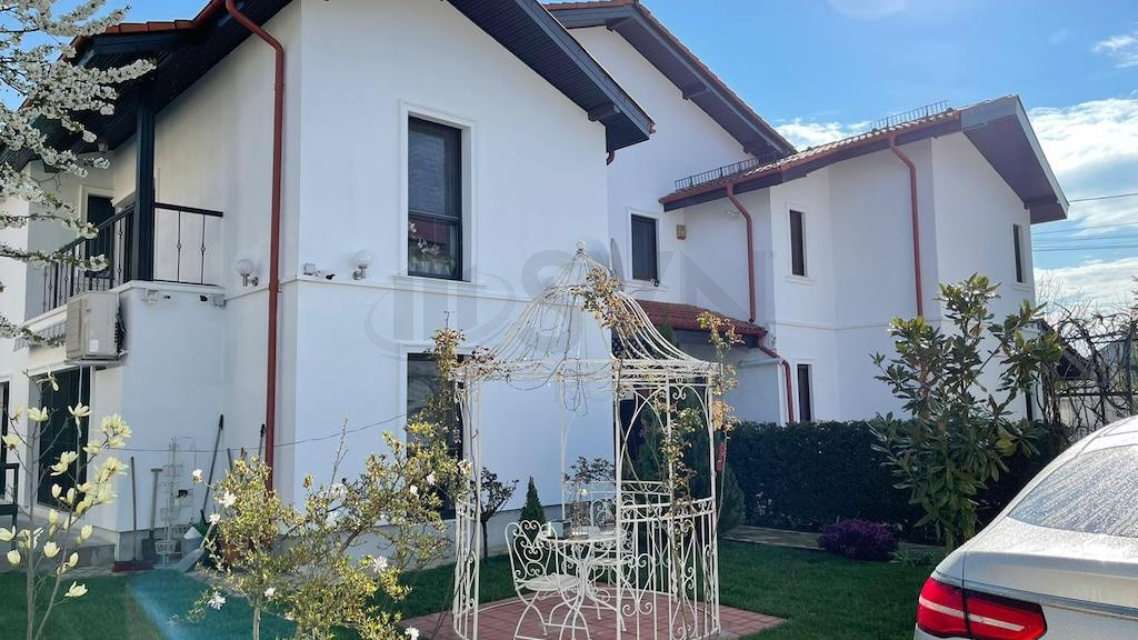 Pipera - 2 vile de tip duplex
