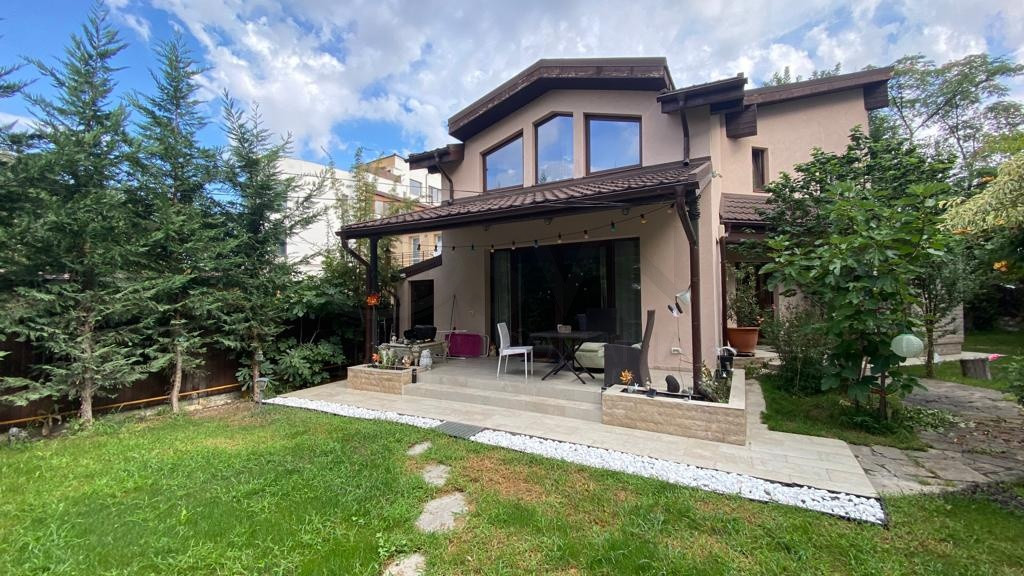 Casa 4 camere Pipera