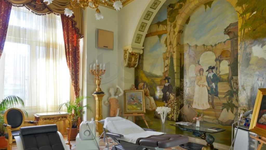 Palat de Lux Piata Romana Ambasada