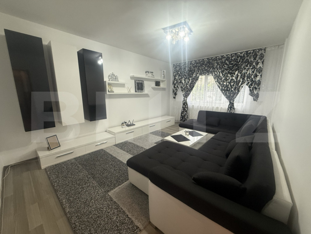 Apartament 3 camere, 70 mp, etaj 1- zona Micro 3
