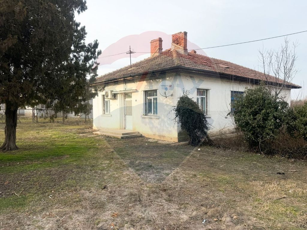 Comision 0%! Casa / Spațiu comercial + teren 972 mp