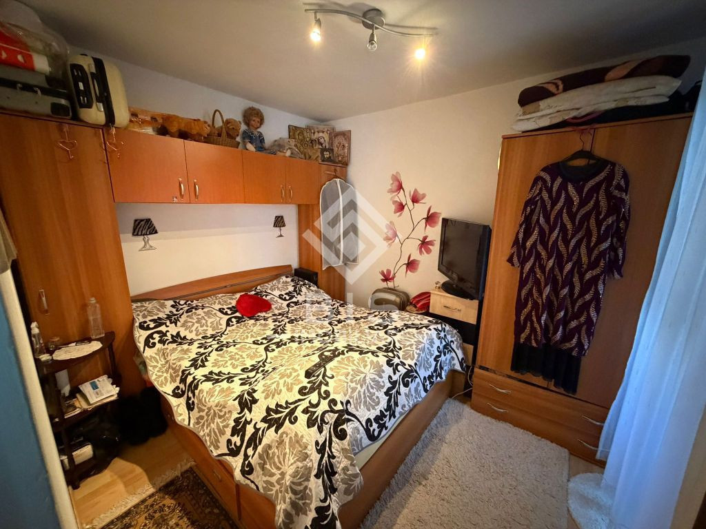 Apartament cu 2 camere, decomandat, etaj 6, cu lift, zona HA