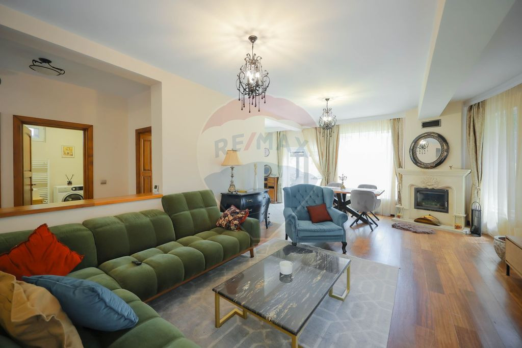 Casă cu 5 camere de vânzare, în Sânmartin - lângă P...