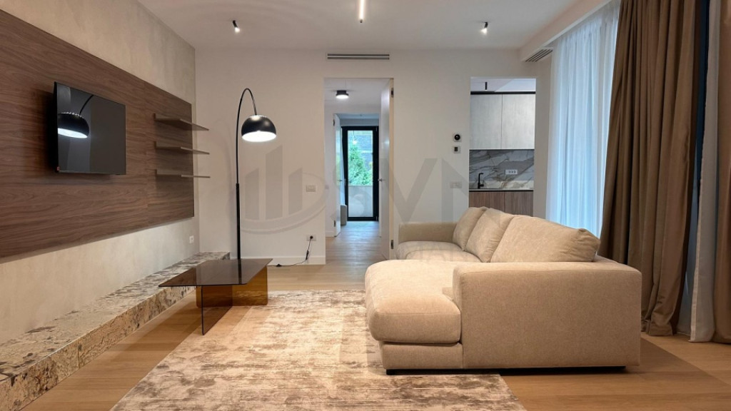 Apartament 4 camere Aviatorilor l Bloc Boutique