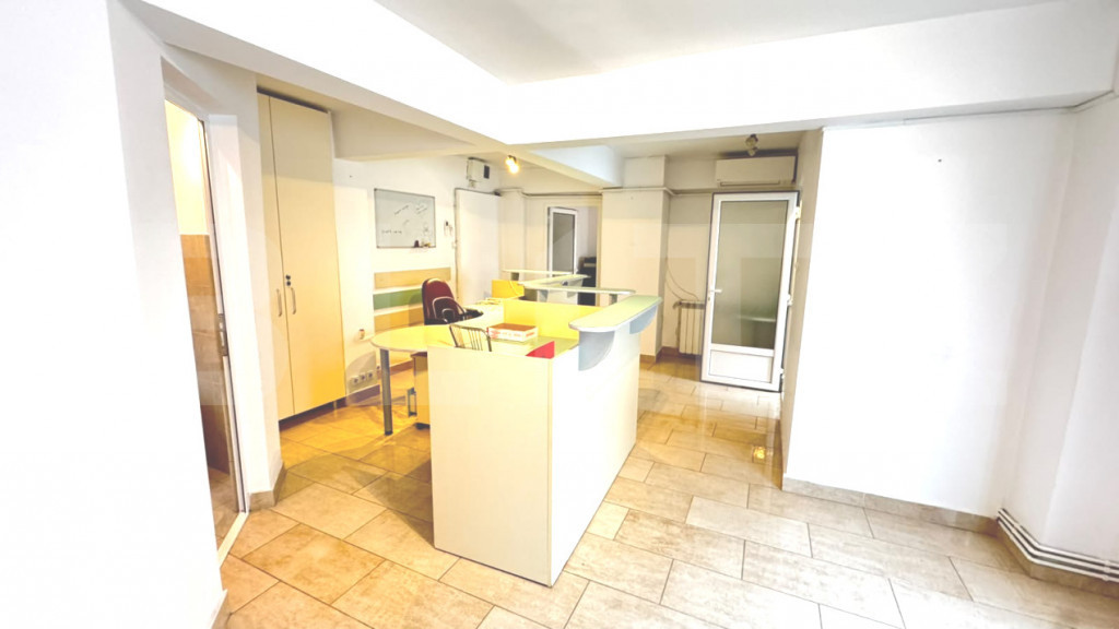Spatiu birou, 2 camere, parter, 50 mp, zona Cetate - Stadion