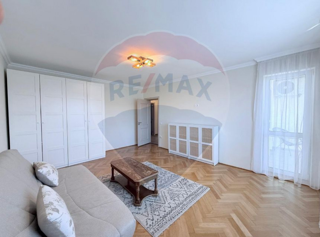 Prima Închiriere-Apartament Premium-zona Trei Stejari