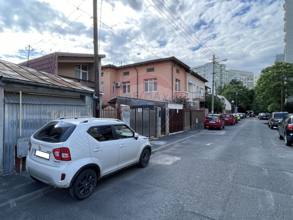 Casă 3 camere, teren 100mp | Soseaua Iancului, Vatra Lum...