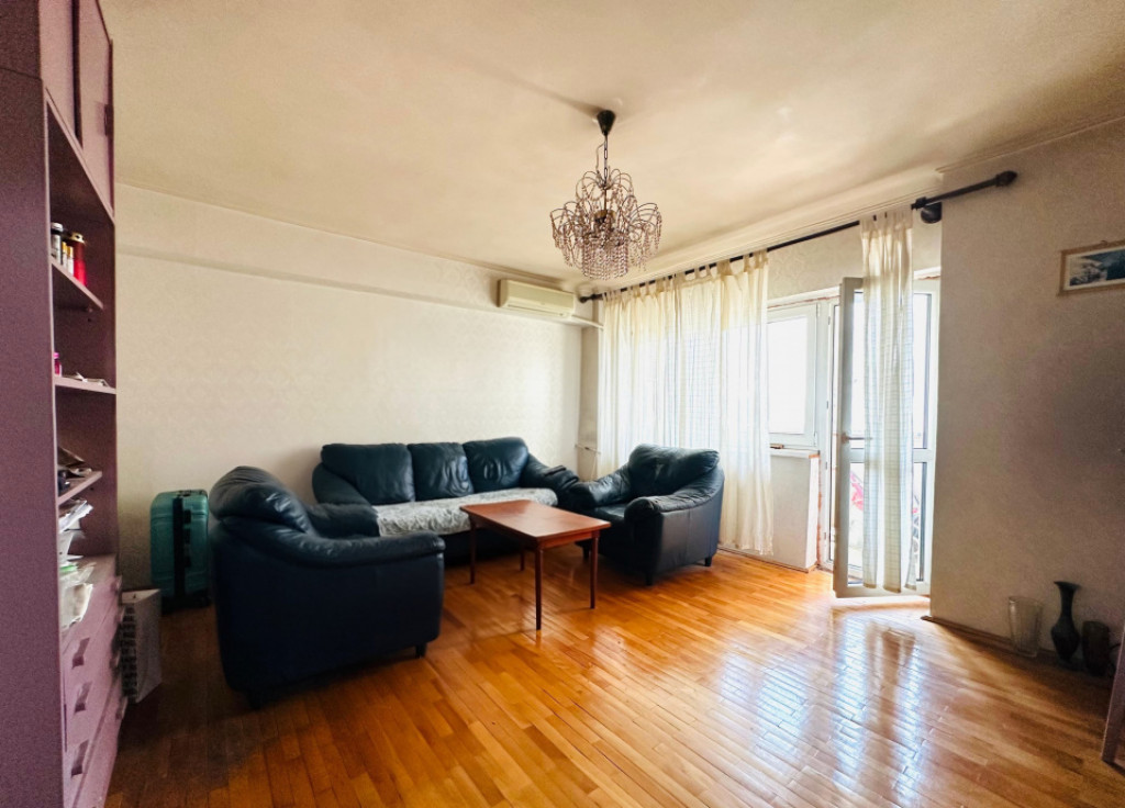 Apartament 4 camere decomandat - Sos. Pantelimon
