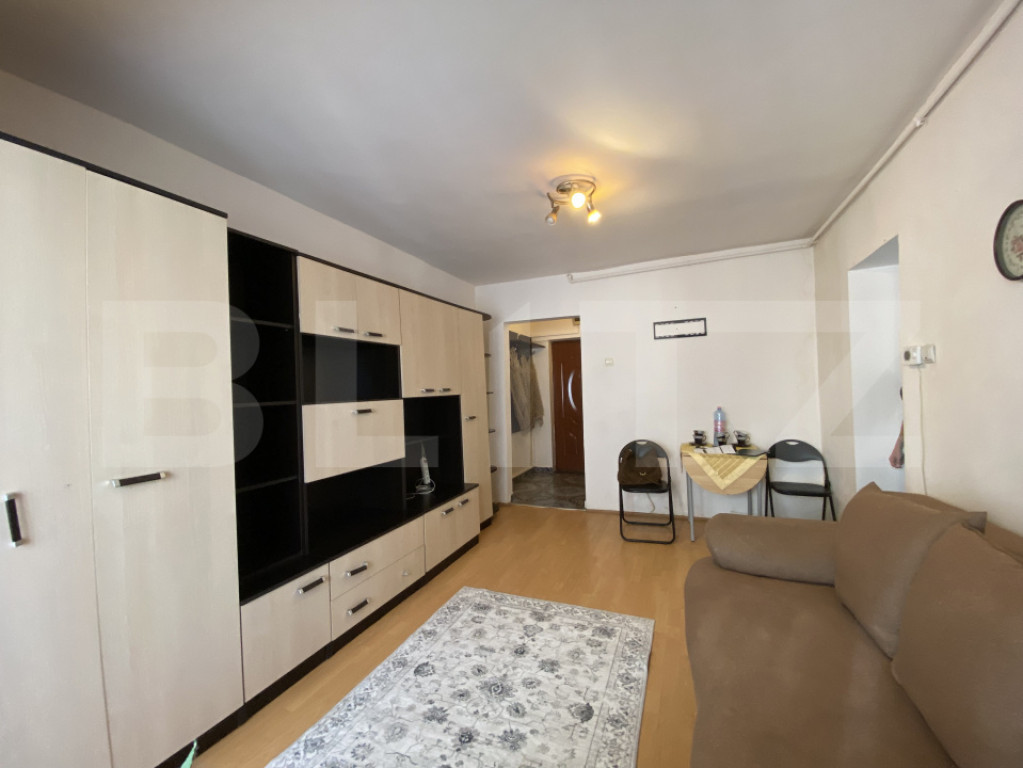 Garsonieră de vânzare, ideală pentru locuit sau investit
