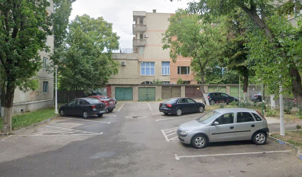 Garaj cu CF, 20 mp, Piata Bucuresti. 12 500 E (neg). Comi...