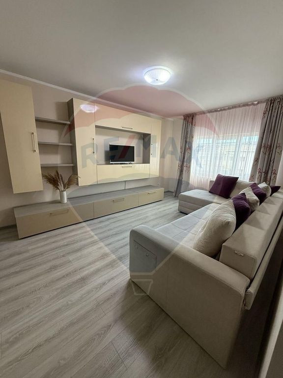 Apartament cu 2 camere de vânzare în zona Central