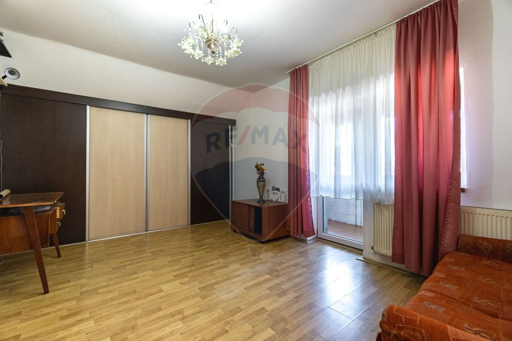 COMISION 0%| DE VANZARE| APARTAMENT 3 CAMERE| 2 BALCOANE|...