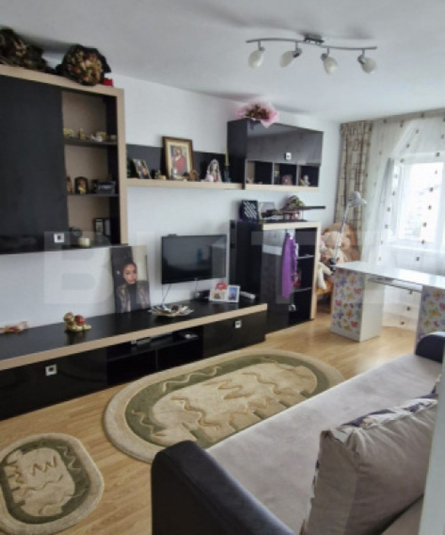 Apartament de vânzare, 60 mp, zonă Centrală - Găești