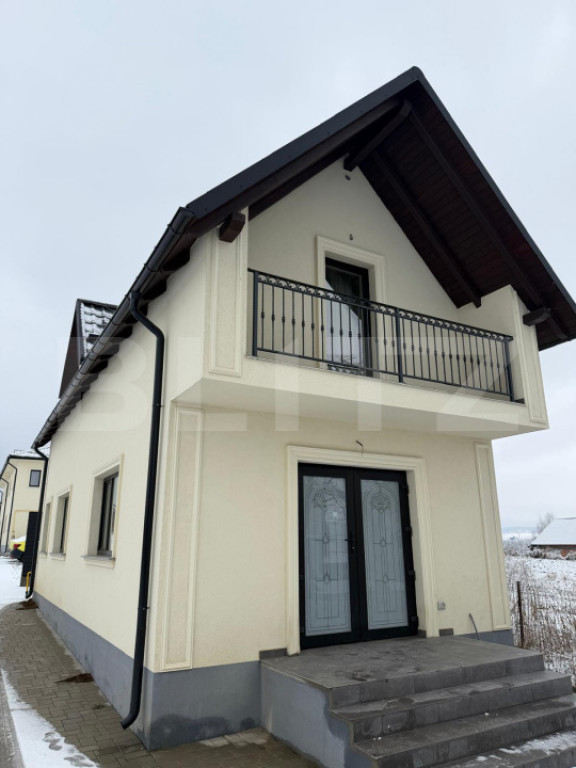 Casă individuală de închiriat, 105 mp, 3 camere – Lisau