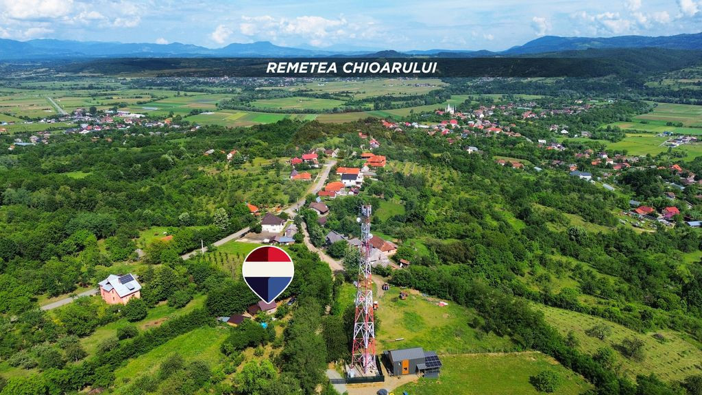 De vânzare cabană cu teren în zona Remetea Chioarului
