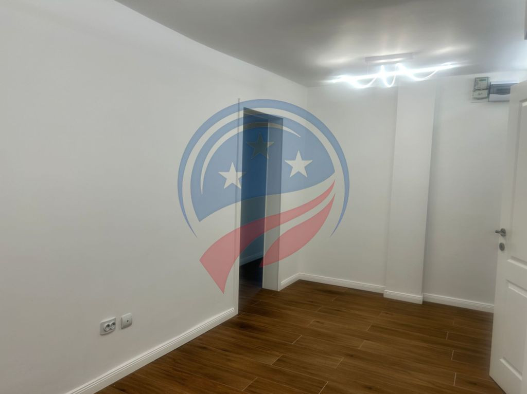 Spațiu comercial de închiriat – 52 mp | Parter
