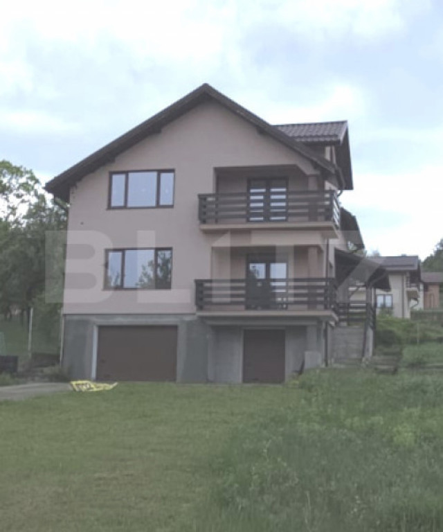 Vilă D+P+M | 784 mp teren | Pucioasa