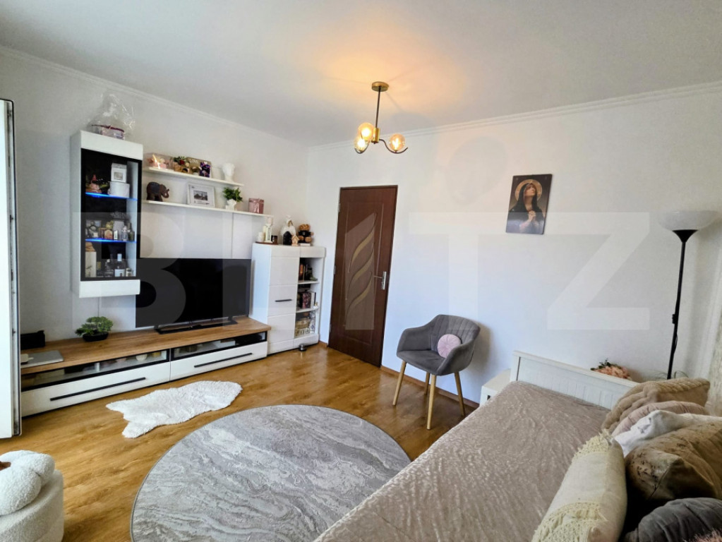 Apartament decomandat, cu 2 camere | Parcare cu CF | Zonă c