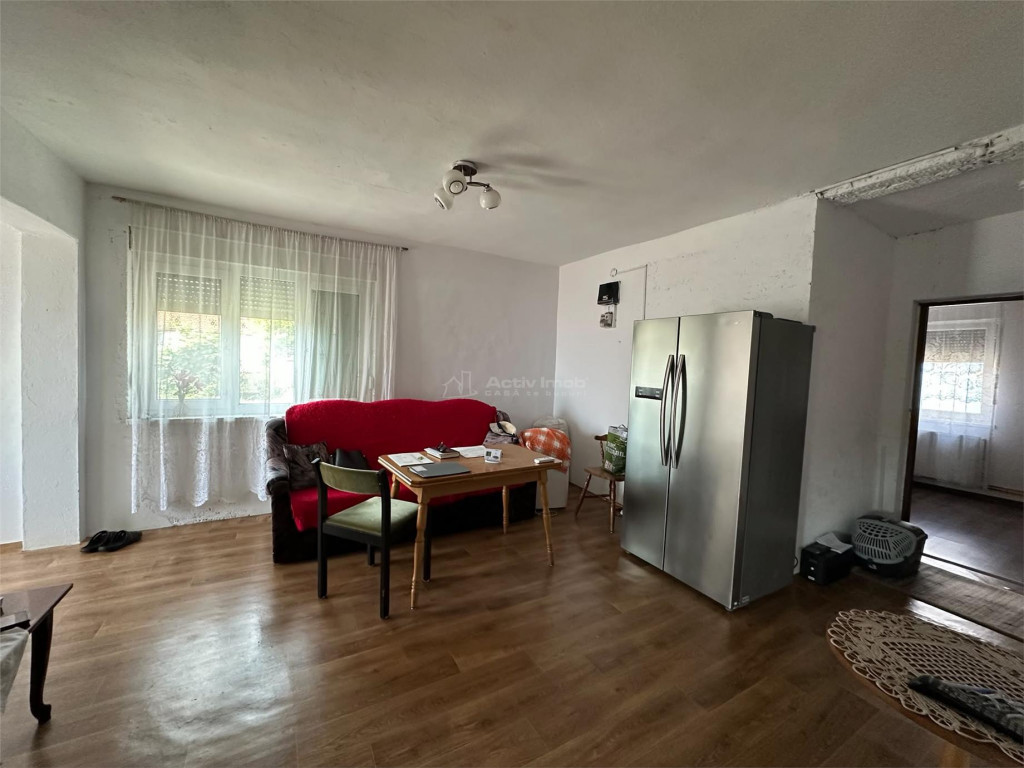 CASA SOLIDA CU TEREN SI CURTE, BOCSA VASIOVA. COMISION ZERO