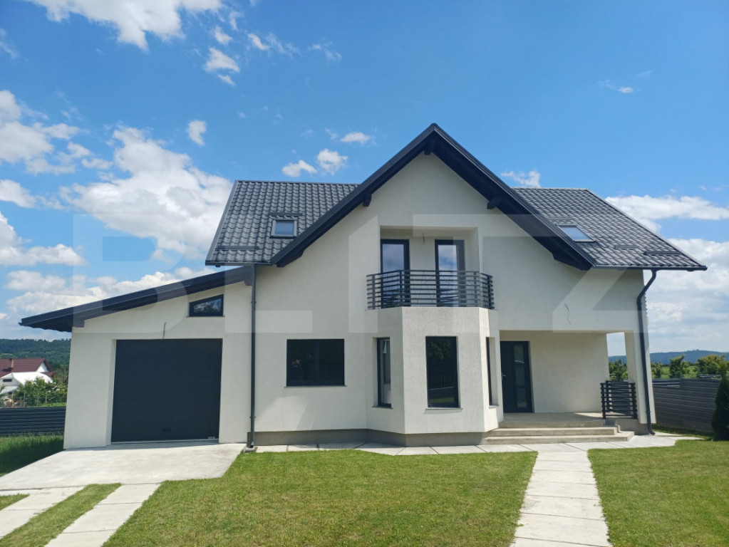 Casa / Vila ( P + 1 ) De Vanzare Zona Burdujeni