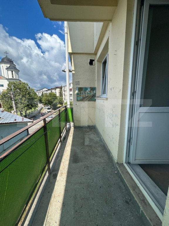 Apartament de vanzare, decomandat, 3 camere - Dej