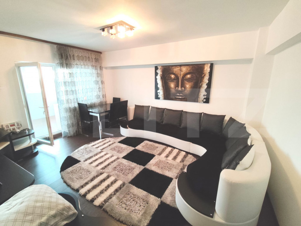 Apartament 75 mp utili, etaj 8, lift, zona Micro 11