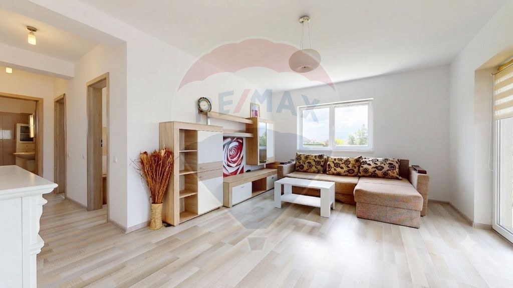 Apartament cu 2 camere de vânzare Sânpetru, sub antecon...