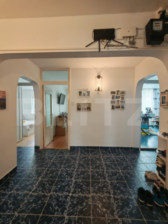 Apartament cu 4 camere, decomandat, 75 mp, zona Parcul Teilo