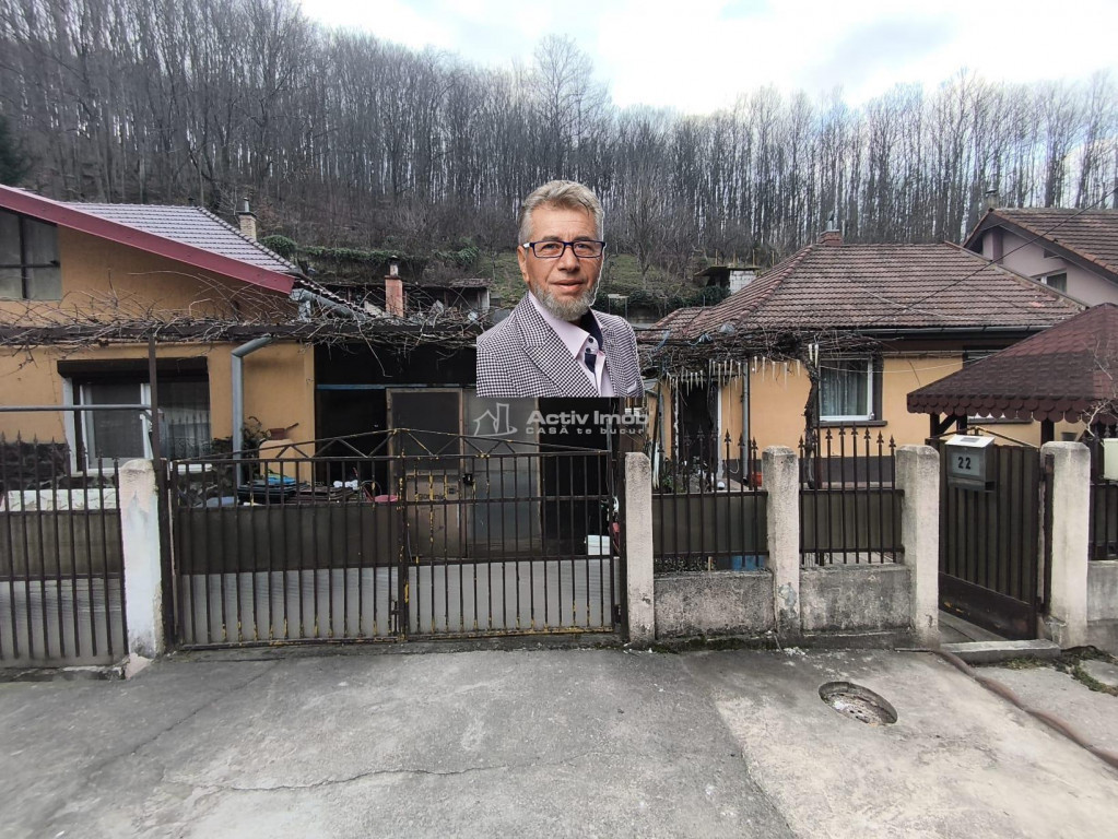 Resita Casa Muncitoresc Zona Fosta Baie Comunala