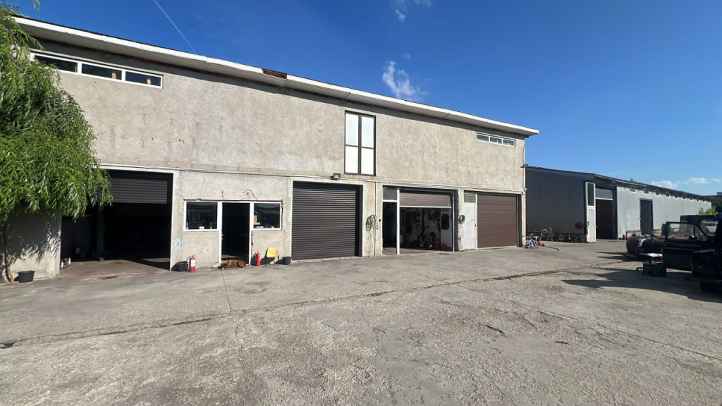 Inchiriere Service auto complet echipat – Brestei