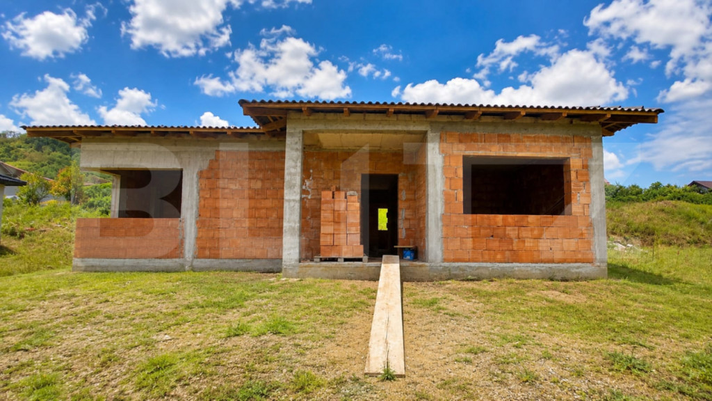 Casa la rosu 123 mp, 500 mp teren, cartier-Viisoara