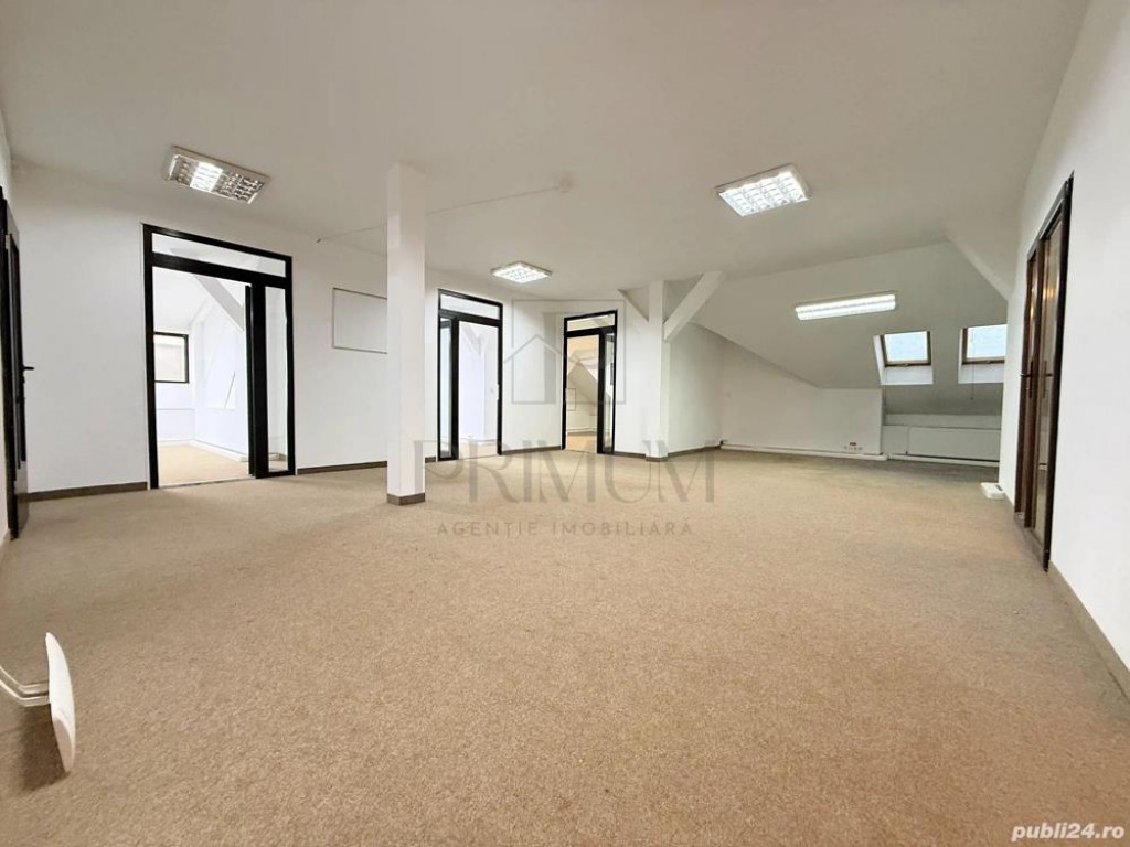 Spatiu Birouri 5 camere decomandate in cladire noua, mansard