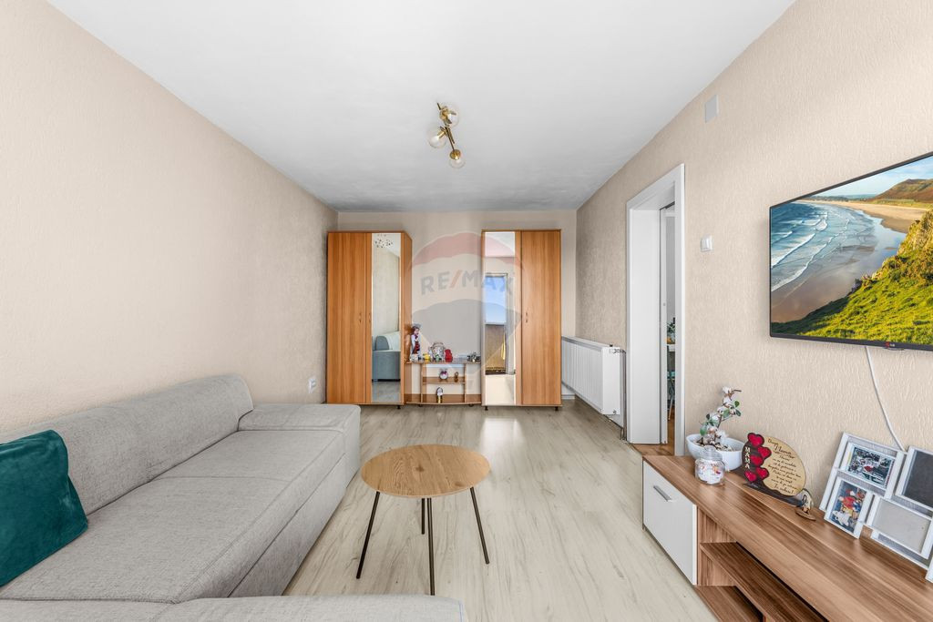 Apartament cu 2 camere renovat in Vlaicu la X-uri