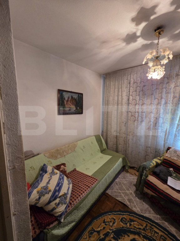Apartament cu 2 camere, 28 mp, decomandat, zona Micro 19
