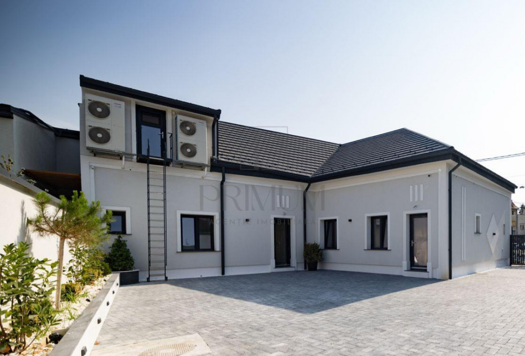 Spatiu comercial SAD, 100 mp. open-space cu vitrina mare - B