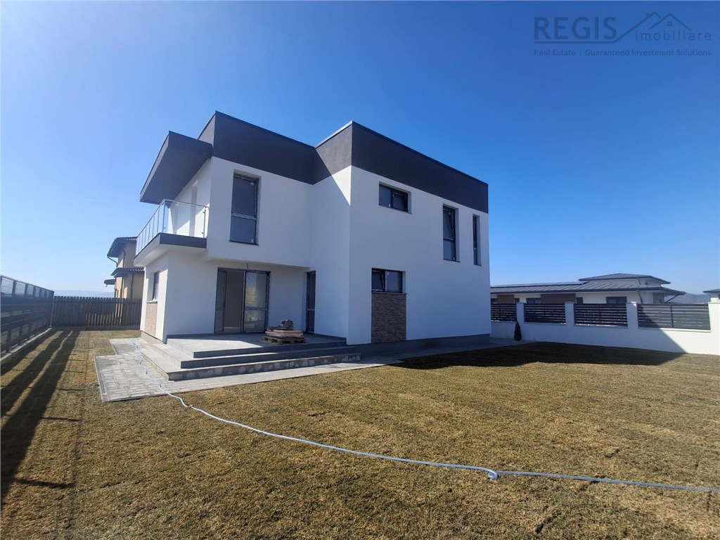Vila moderna de 4 camere in Cristian