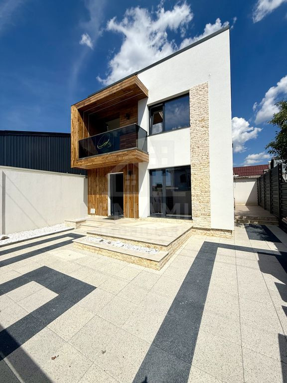 Casa Moderna - P+1 - 150mp - mobilata - utilata - lux - B...