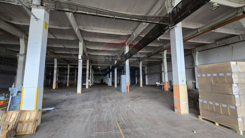 DE INCHIRIAT spatiu industrial 6600mp | Buftea