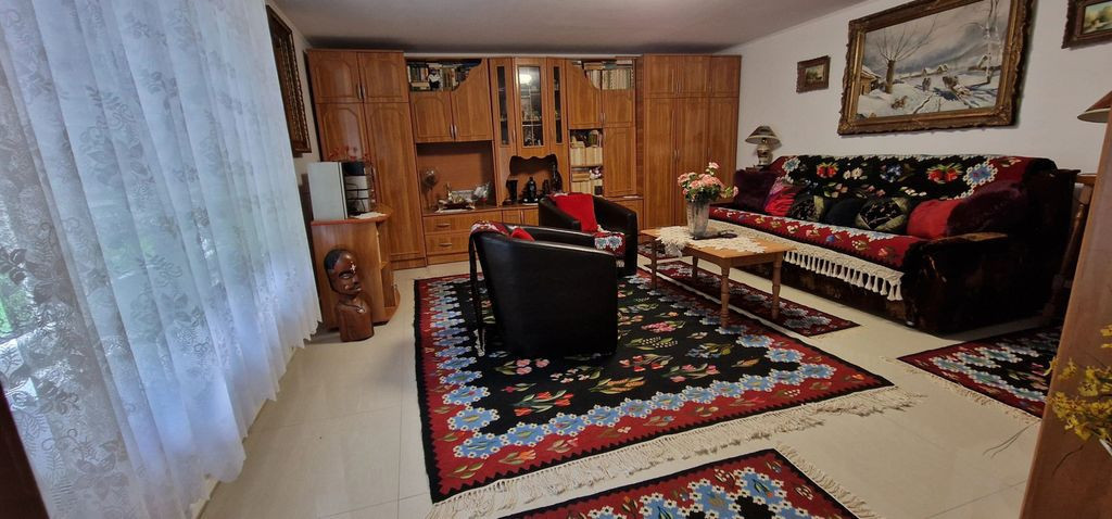 Casa din caramida.