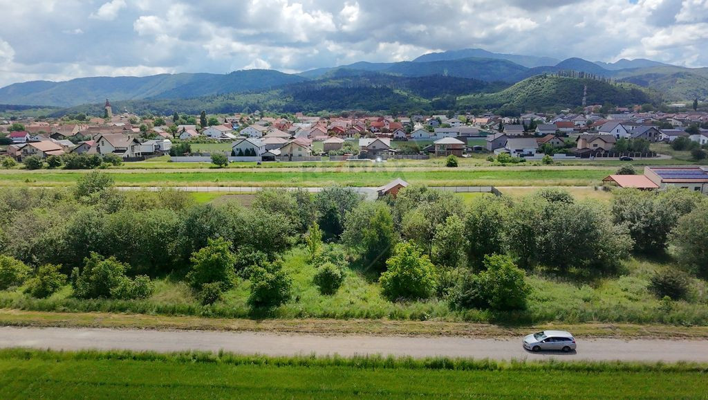 Teren intravilan Cristian 948 mp | CU emis | P+2E | Comis...