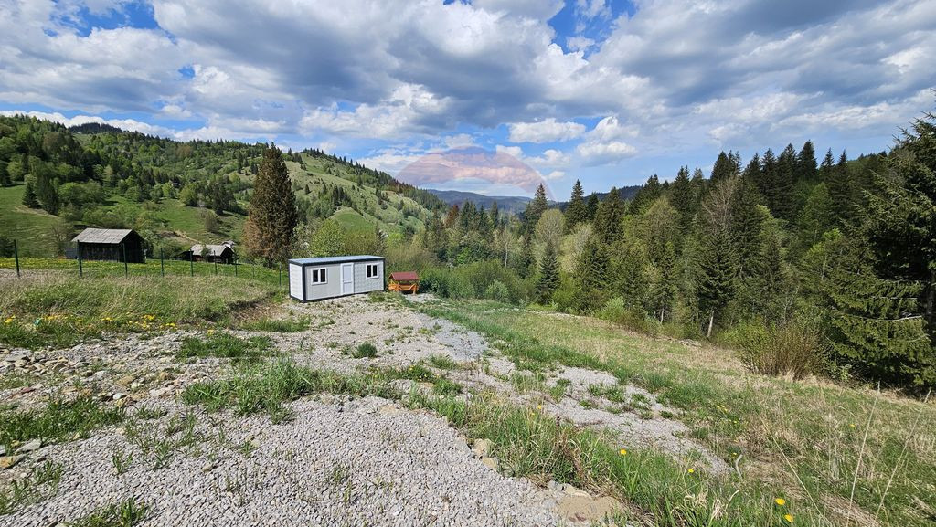 Teren 4048mp Campulung Moldovenesc, Strada Izvorul Alb, S...