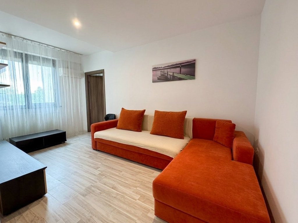 Apartament 2 camere, etaj 2/5, mobilat utilat, centrala prop